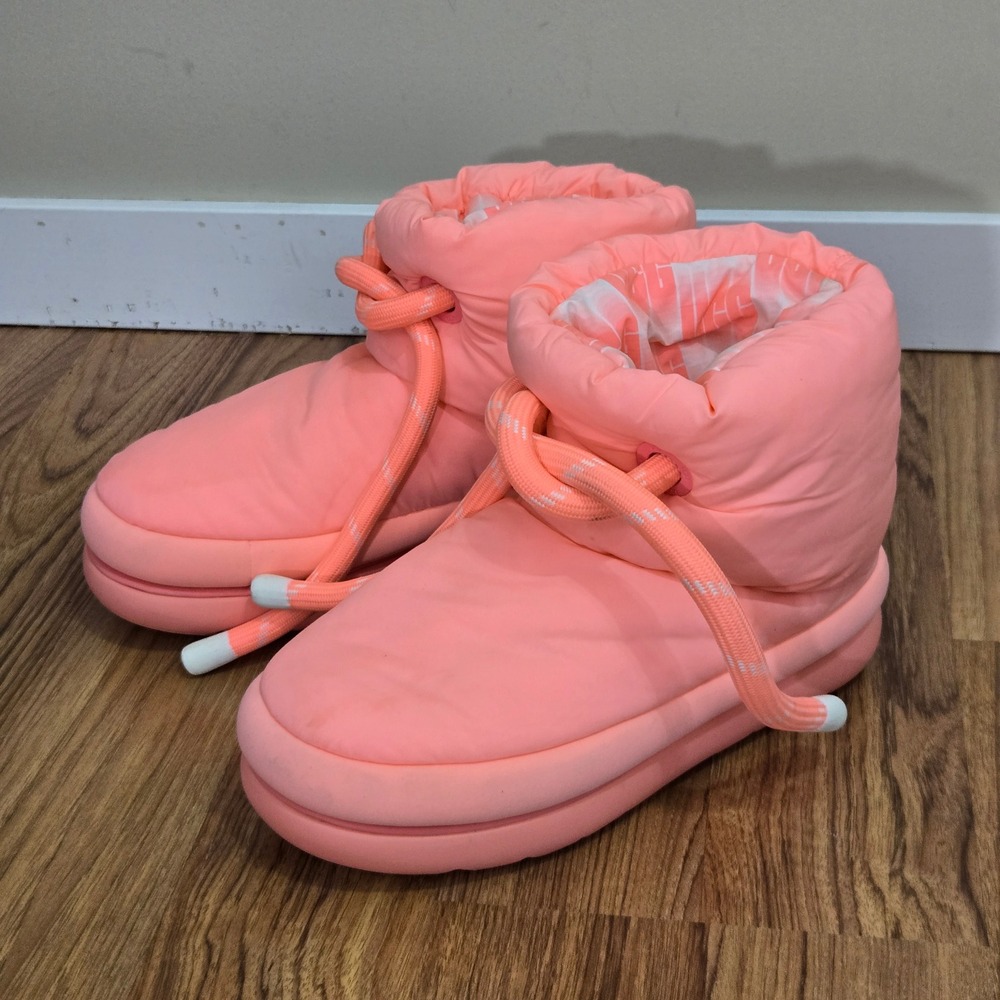 UGG Classic Maxi Mini Sweetheart Boots Womens 10 41 Pink Puffer Quilted 1132016